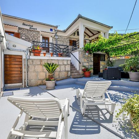 Holiday Home Skevini Dvori Стариград-Паклениця Екстер'єр фото