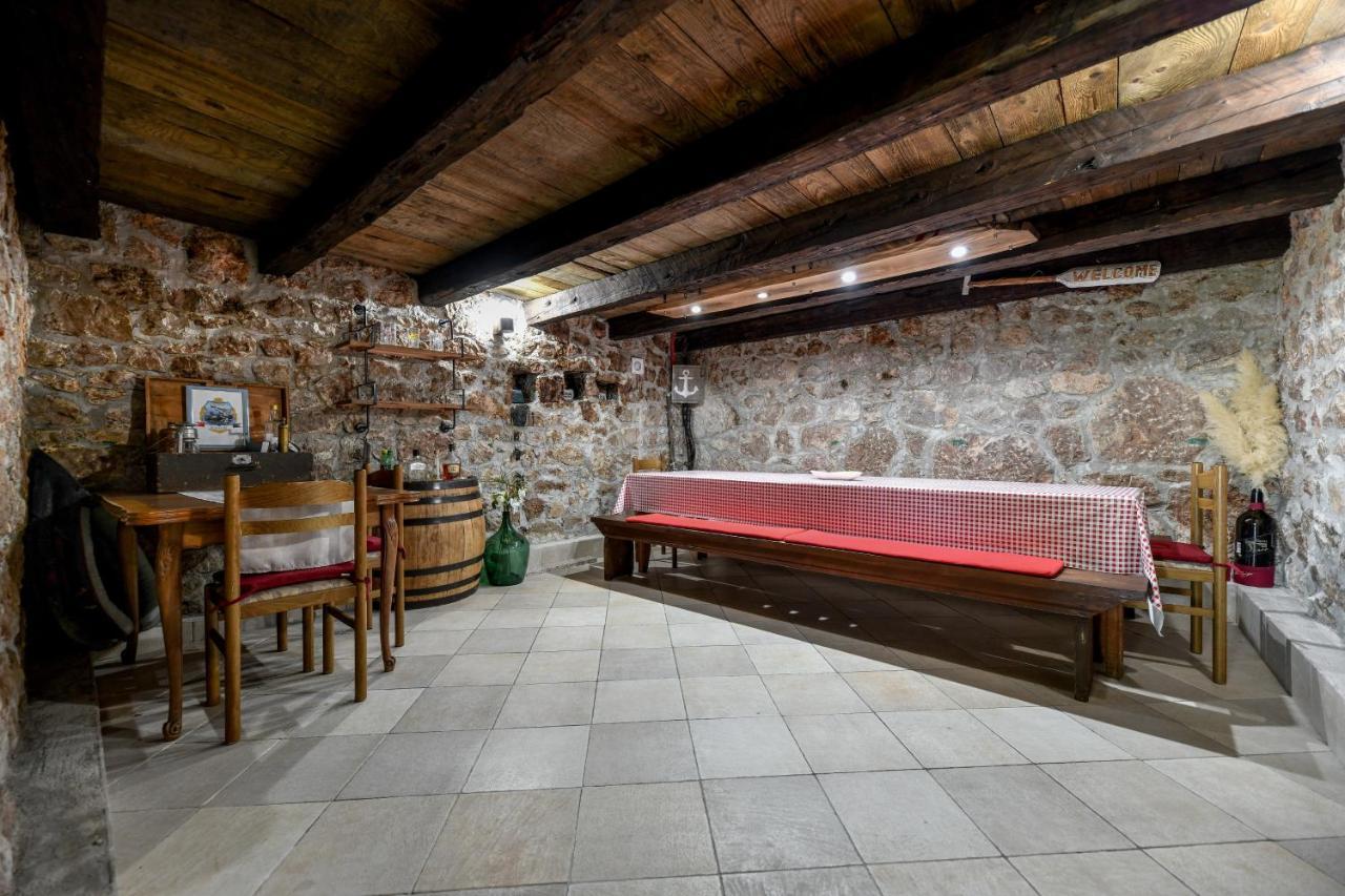 Holiday Home Skevini Dvori Стариград-Паклениця Екстер'єр фото