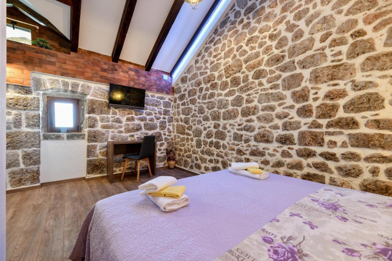 Holiday Home Skevini Dvori Стариград-Паклениця Екстер'єр фото